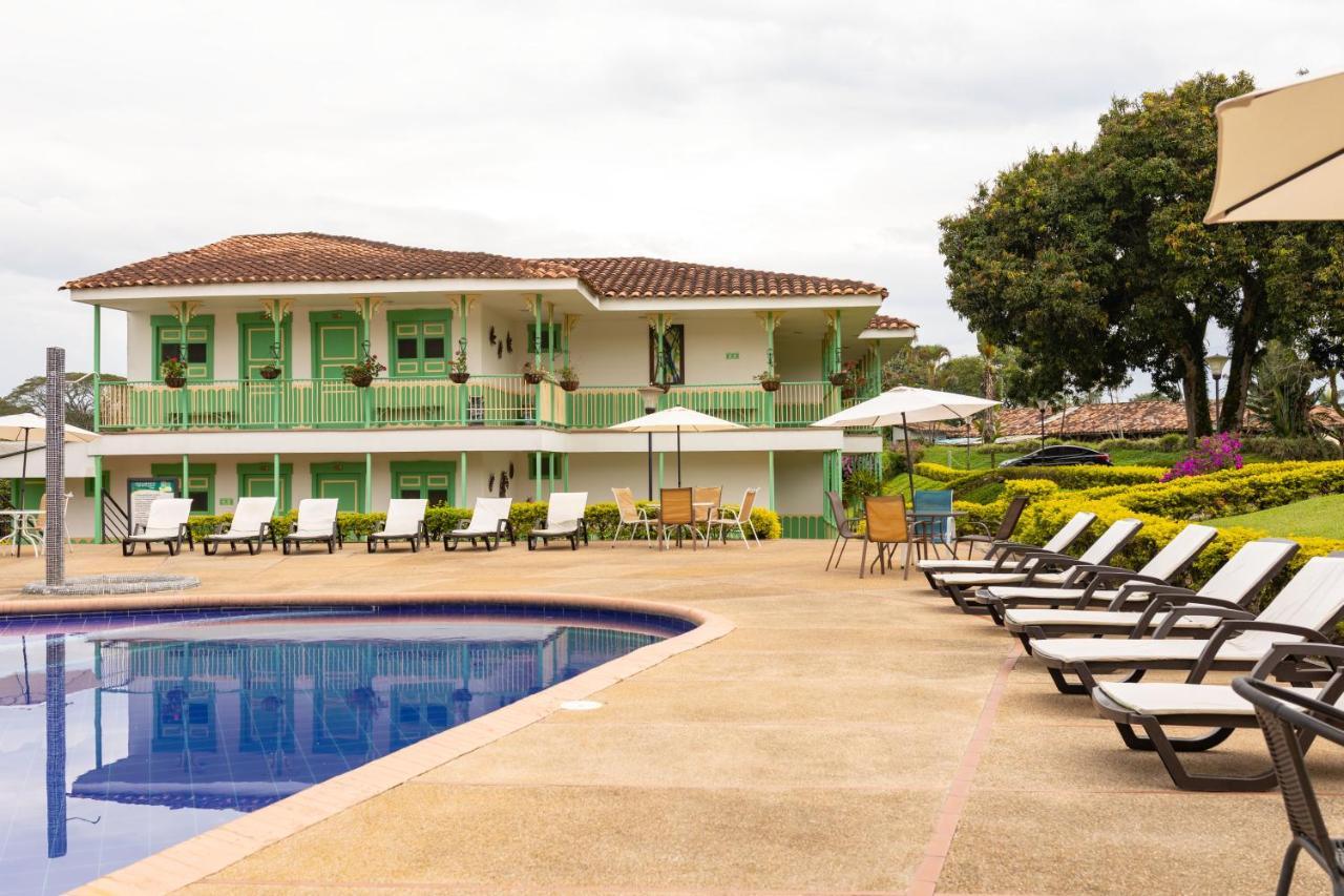 מונטנגרו Hotel Eden Parque Del Cafe מראה חיצוני תמונה